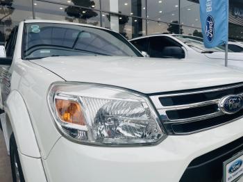 Ford Everest 2.5L AT 2013. Màu trắng. Biển Tp.HCMz4314527681081_91e6bc2c5875264d061fbc48c7301718