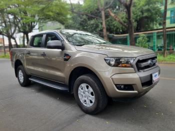 Ford Ranger XLS AT 2017. Màu Ghi vàng. Biển Tp.HCM