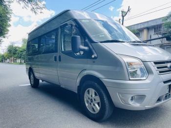 Ford Transit SVP 2018. Màu Bạc